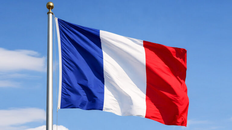 француско знаме на јарбол