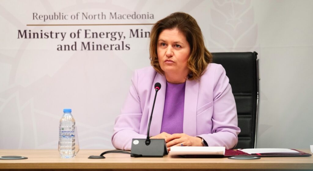 Сања Божиновска