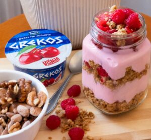 „Вкус на кој му веруваш“: Грекос со нови овошни вкусови за секој момент од денот